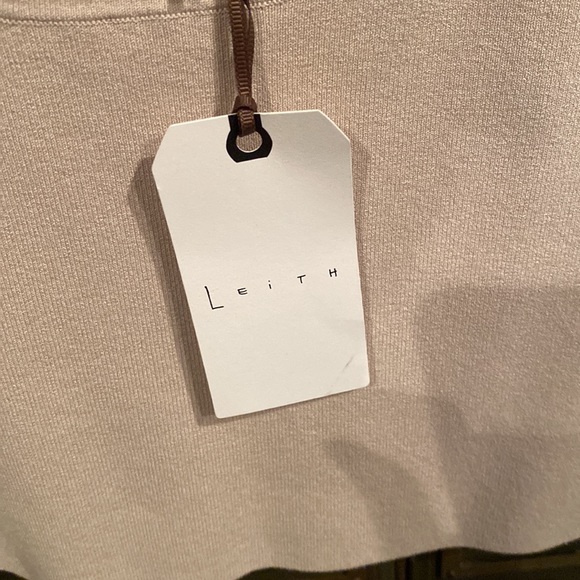 LEITH Tank - Picture 4 of 5